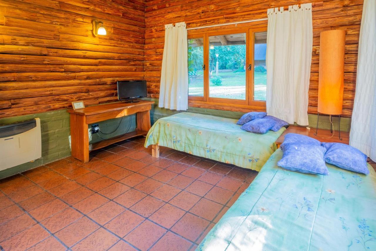 Grenouille Hotel Villa General Belgrano Exterior photo